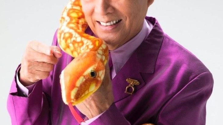 【芸能】ニシキヘビ×錦野旦、衝撃1枚にSNS騒然「変わった色のヘビですね」「パワフルなスター」