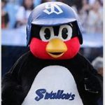 つば九郎の担当者が逝去、6日から体調不良で休養 ヤクルトファンの思いは