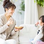 【社会】「うまい棒」人気ランキング　3位「たこ焼味」2位「めんたい味」…1位は“色どりが華やか”な味がランクイン