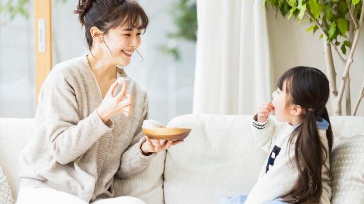 【社会】「うまい棒」人気ランキング　3位「たこ焼味」2位「めんたい味」…1位は“色どりが華やか”な味がランクイン