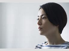 長澤まさみ、黒のシースルー衣装で魅せる美の秘密「肌が引き立つ黒」