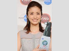 上戸彩が帰ってきた！「ドキドキ…」18年ぶりの始球式で盛り上がるソフトバンク