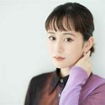 前田敦子の私服ショットが話題！美ウエスト＆デコルテの魅力を分析「着こなしオシャレ」