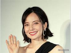 ベッキー、大学生の投げキッスにお返しにファンが興奮！神対応とは？