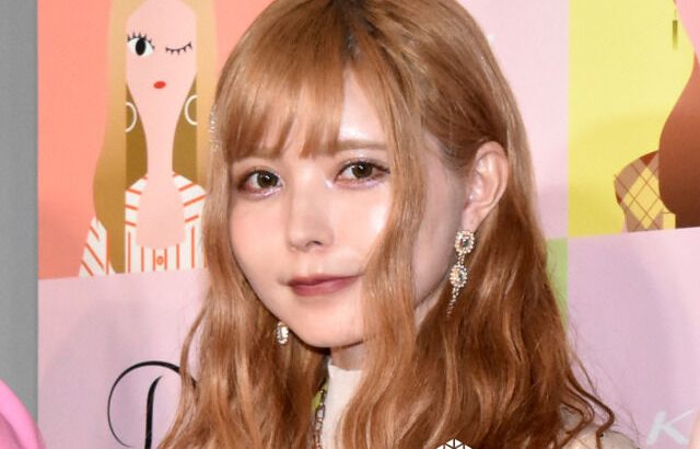 【芸能】39歳・益若つばさ、ざっくり肩出しドレスで大胆肌見せ　妖艶な雰囲気に「色気がエグい」「ますます大人の魅力にあふれてます」