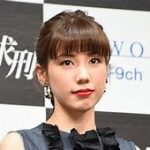 一人旅女子必見！仲里依紗が明かすハワイ入国審査の実態「すっごい厳しい」