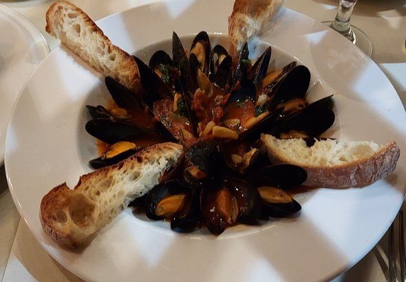 【社会】アメリカで良い飲食店を見つける“とんでもない方法”が10万いいね　常識外れの発想に「この調べ方はうまい」