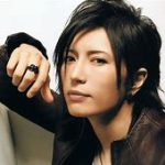 GACKTが海外空港で見せた機転！男性検査官への回答が鮮やかすぎる