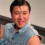 爆発寸前！？スギちゃんのモバイルバッテリー膨張騒動の真相