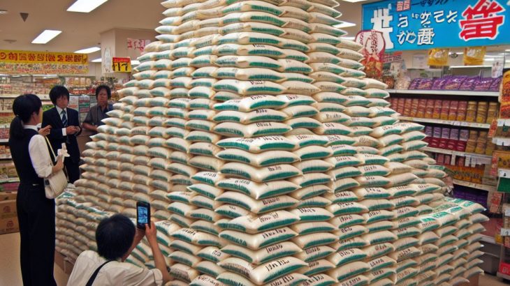 【社会】なぜ？　お米品薄のはずが突然店頭に「高い米が山積み」報告相次ぐ　今までどこに？と疑念