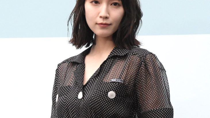 【芸能】吉岡里帆、まさにＰＲＡＤＡ着た小悪魔！　大人ワンピで「未体験のミュージカル出たい」大阪でイベント