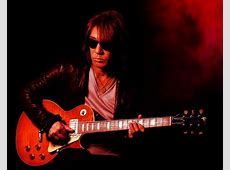 【芸能】B’z・松本孝弘、体調不良　21日から開催の『B’z presents UNITE #02』出演見合わせを発表…　「医療機関から療養が必要と診断」