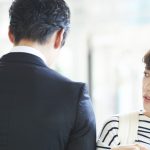 【社会】駅で“ぶつかりおじさん”を見るのは理由があった。注意すべき「出没しやすい場所」とターゲットにされない2つのコツ