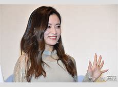 【芸能】小島瑠璃子、「京都の街並みに癒されました」　金髪ボブ×美脚際立つワンピ姿「上品で素敵」「透け感がドキッとする」京都散策