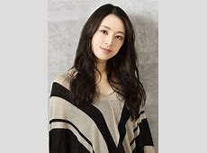 栗山千明が公開した衝撃のバニーショット、その反応をまとめてみた！