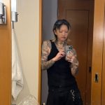 YOASOBI・Ayaseの最新ショットにファン仰天  びっしりタトゥー、「バチクソかっこいい」「めっちゃ痩せてる」