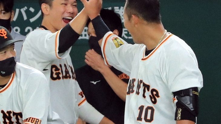 【野球】中田翔の電撃引退表明に古巣・巨人勢が“贈る言葉”　坂本「大好き」丸「本当に刺激的な選手」岡本「憧れ」