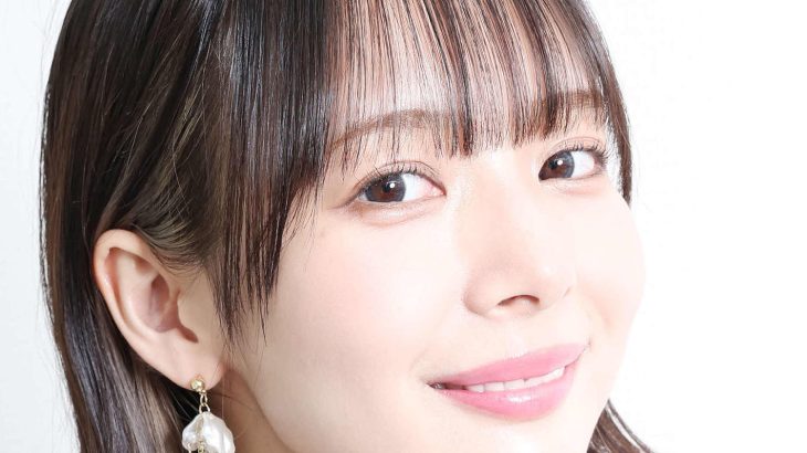 【芸能】「役満ボディー」岡田紗佳、ボディーライン強調“ピタピタ”黒Ｔシャツ姿に「ナイスボディ」「スタイル最強すぎ」