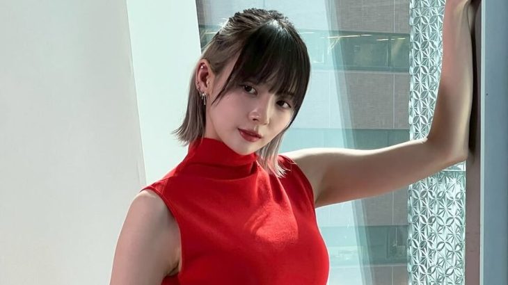 岡田紗佳の「役満ボディー」ピタピタ黒Tシャツ姿 analyzed！「スタイル最強」