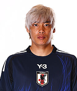 伊東純也、ベルギー1部ゲンクに３年ぶり復帰！背番号10の意気込み