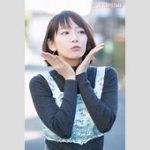吉岡里帆の妖艶なノースリーブドレス動画が話題！コメ欄の反響を振り返る