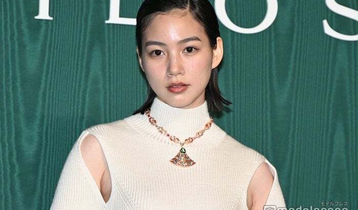 【芸能】のん、大胆スリットワンピ×オールバックヘアで魅力放出＜ブルガリ展覧会フォトコール第一夜＞
