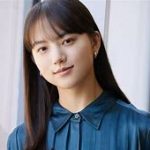 清原果耶、背中開きの1.7億円スタイルが話題！カルティエネックレスの魅力に迫る