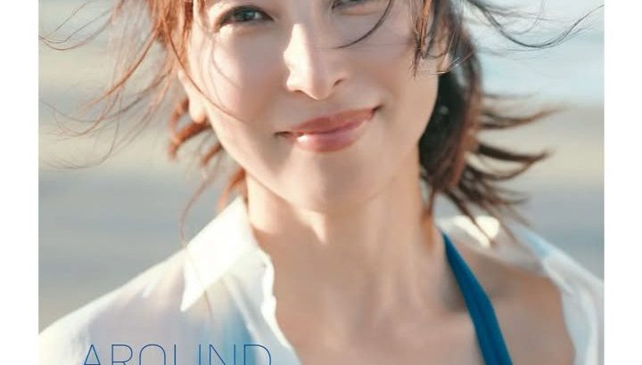 かとうれいこ、27年ぶりの写真集で魅せる谷間とレジェンドの美