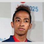 草間リチャード敬太、突如の活動休止報告とその理由　それはマズイだろう