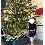 【芸能】素顔を隠して活動のJK歌手tuki.　ミニスカ美脚披露「本人だよ」に騒然「うおー」「くっそスタイルいいやん」