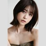 高橋ひかるの冬コーデ特集！白ワントーンで魅せる美しさ「透明感半端ない」