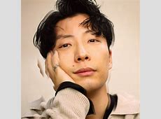 星野源の紅白不出場にファンが抱える不安 “意味深な5文字”