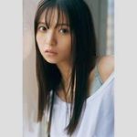 齋藤飛鳥と女性アーティストの2ショットの顔の大きさ比較「遠近法の影響」