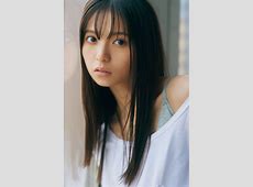 齋藤飛鳥と女性アーティストの2ショットの顔の大きさ比較「遠近法の影響」