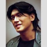 高橋克典、歌手デビューだった 秘話クルクルしたドア魅力