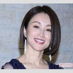54歳の酒井法子、ディナーショーで見せた美しさと衰え知らずの可愛さを披露！