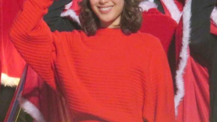 【芸能】瀧本美織　冬の八重洲に美声響かせた「歌って心がぽかぽか温まりました」