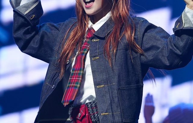 【芸能】幾田りら、韓国開催のK-POP授賞式『MMA2025』にサプライズ登場　会場絶叫　ZICOとコラボ曲披露