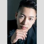 三山凌輝の元婚約者Rちゃん、靖国神社での騒動 ハシャいで炎上