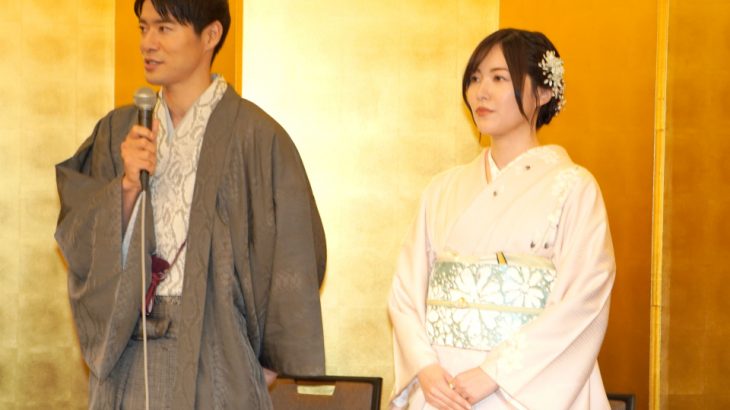 【芸能】松井珠理奈＆辻本達規、そろって結婚会見　松葉杖で登場の辻本を珠理奈がサポートする場面も