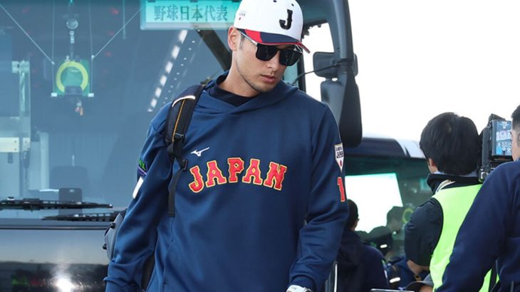 【野球】WBC・侍ジャパン、宮崎合宿がスタート！　詰めかけた500人超ファンが大歓声　ダルビッシュも選手と共に球場入り