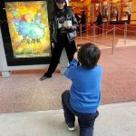 【芸能】元AKB48・前田敦子　6歳息子の全力撮影姿を大公開「本人の希望で載せちゃう」  推し活でUSJへ